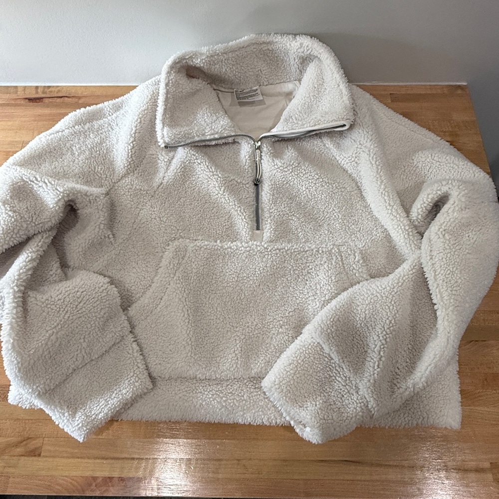 Lululemon Scuba Fleece Oversized Half-Zip
Size M/L